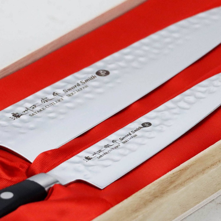 Satake Noushu Japoński Zestaw 2 Noży Nóż Uniwersalny 13cm i Szefa Kuchni 20cm w Drewnianym Etui