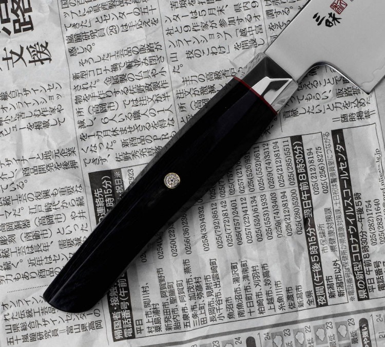 Mcusta Zanmai Revolution SPG2 Japoński Nóż Santoku Do Warzyw 61 HRC 18cm