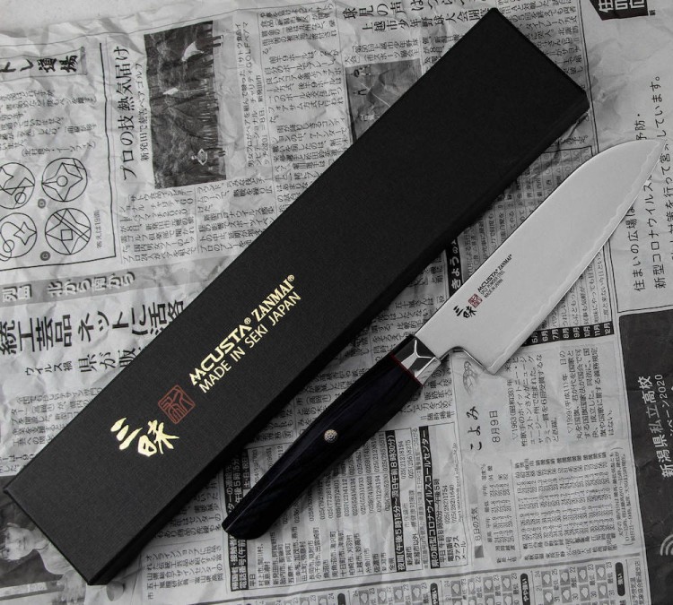 Mcusta Zanmai Revolution SPG2 Japoński Nóż Santoku Do Warzyw 61 HRC 15cm