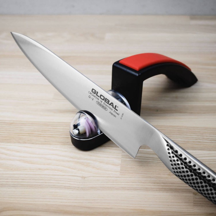 Global Japoński Zestaw Starter Nóż Szefa Kuchni G-2 i Ostrzałka Noży 220/BR