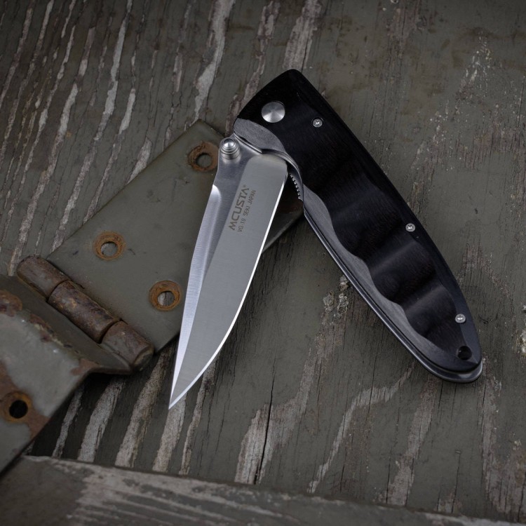 Mcusta Classic Wave Black Pakka VG-10 Japoński Nóż Składany 8cm