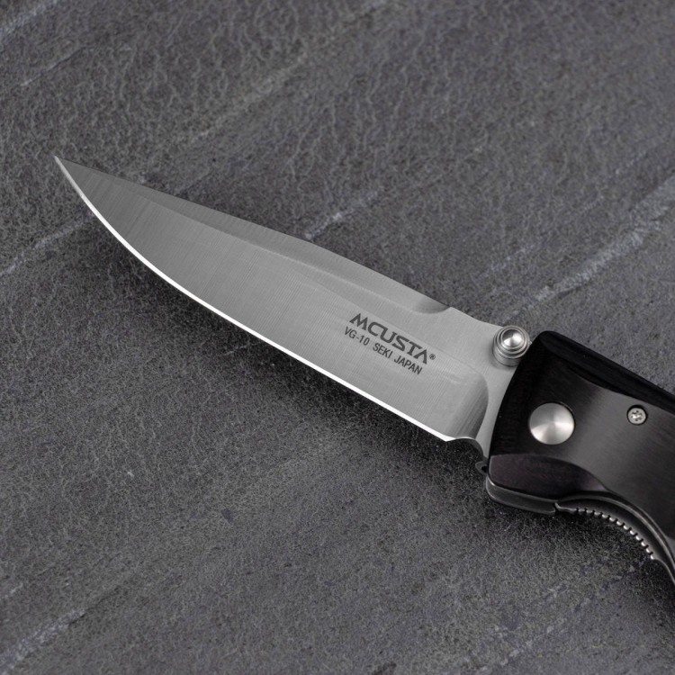 Mcusta Classic Wave Black Pakka VG-10 Japoński Nóż Składany 8cm