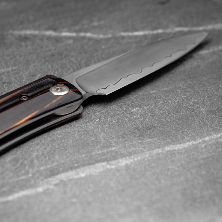 Mcusta Friction Folder Czarno-Żółty VG-10 Japoński Nóż Składany 7,5cm
