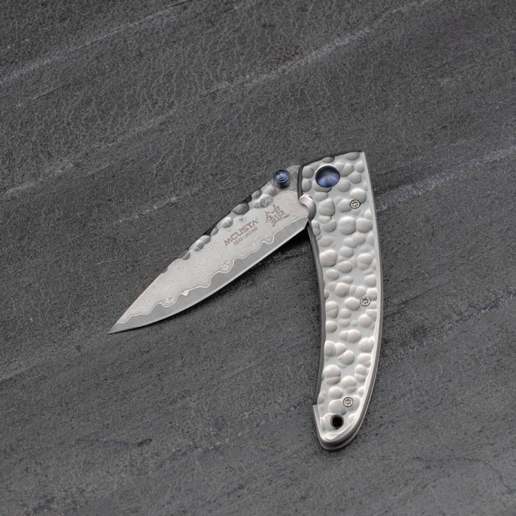 Mcusta Shinra Small Tsuchi Damascus VG-10 Japoński Nóż Składany 6,5cm