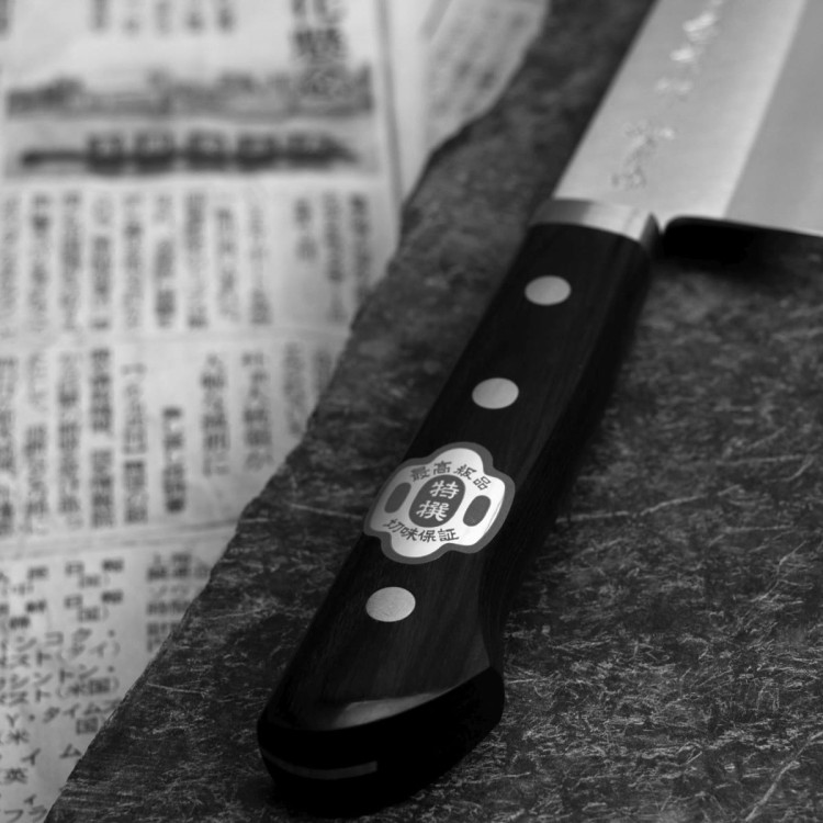 Kanetsune 3000 VG-10 Japoński Nóż Kuchenny Santoku Do Warzyw 60 HRC 16,5cm