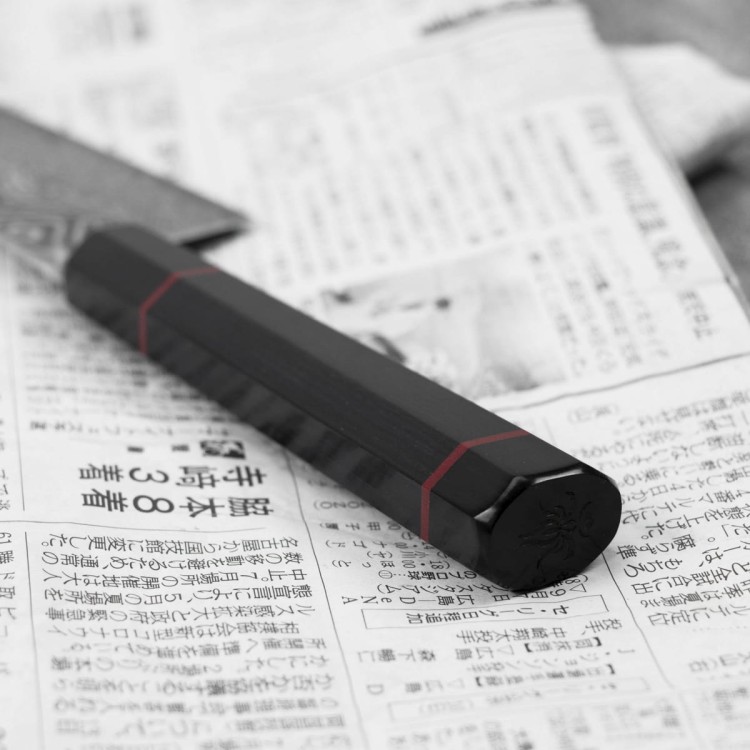 Kanetsune Namishibuki SG-2 Japoński Nóż Santoku 18cm i Ochraniacz Saya