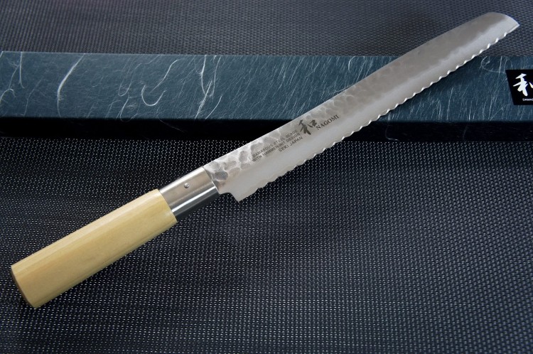 Nagomi Shiro Japoński Nóż Do Pieczywa 23cm
