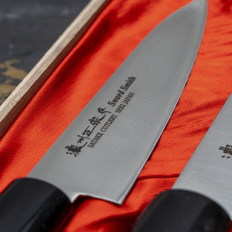 Satake Misaki Japoński Zestaw 3 Noży w Drewnianym Pudełku HG8775W