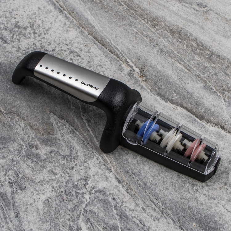 Global Japońska Ceramiczna Ostrzałka Wodna 3 Fazowa Do Ostrzenia Noży Stalowo-Czarna G-913/SB