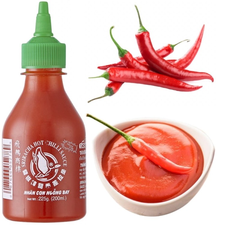 Tajski Ostry Gęsty i Aromatyczny Sos Chili Zielona Sriracha Dozownik 200ml FLYING GOOSE BRAND