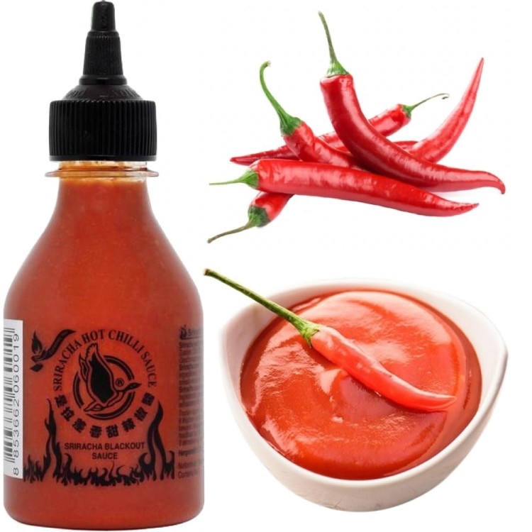 Sos Chili Sriracha BLACKOUT Ekstremalnie Ostry Smak HOT CHILLI 200ml FLYING GOOSE BRAND
