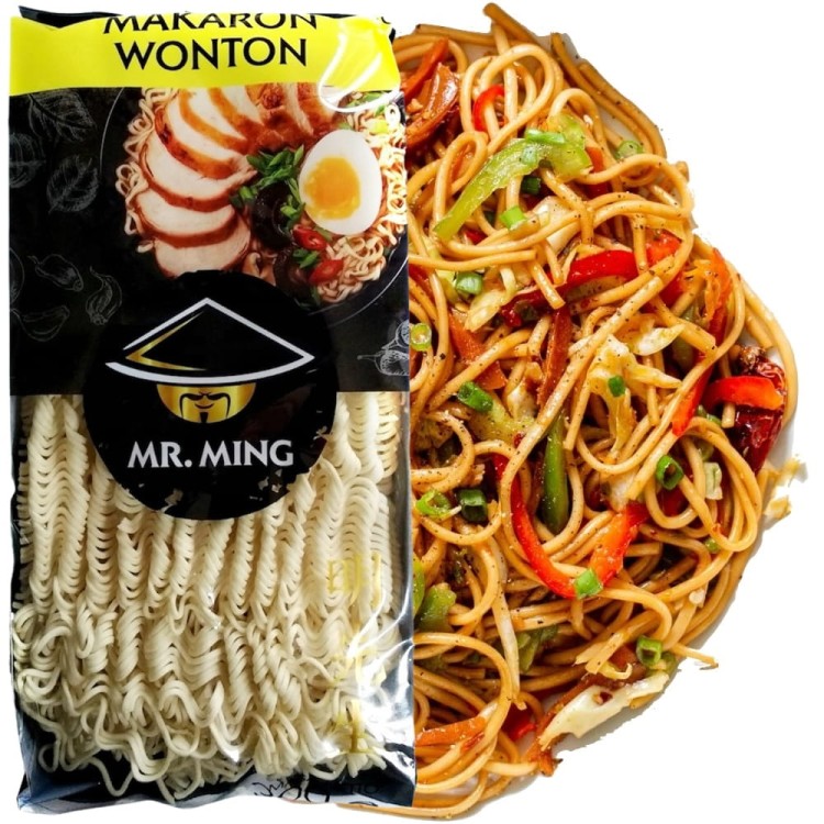 Chiński Makaron Pszenny Wonton z Kurkumą Do Smażenia Gotowania 300g MR MING