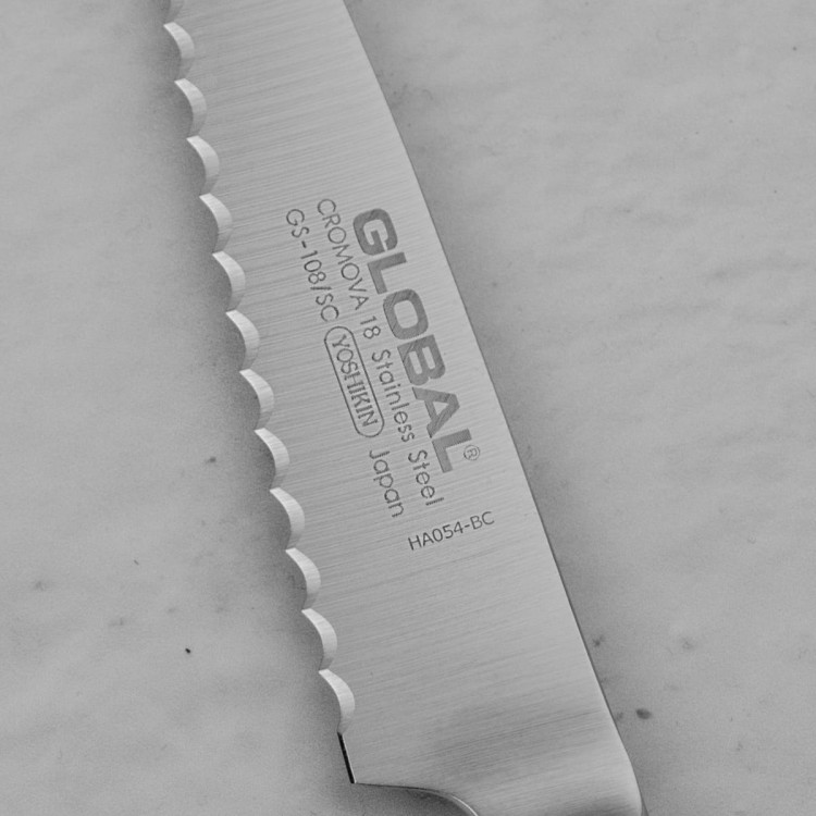 Global Japoński Ostry Nóż Kuchenny Uniwersalny Ząbkowany 11,5cm 56-58 HRC GS-108/SC