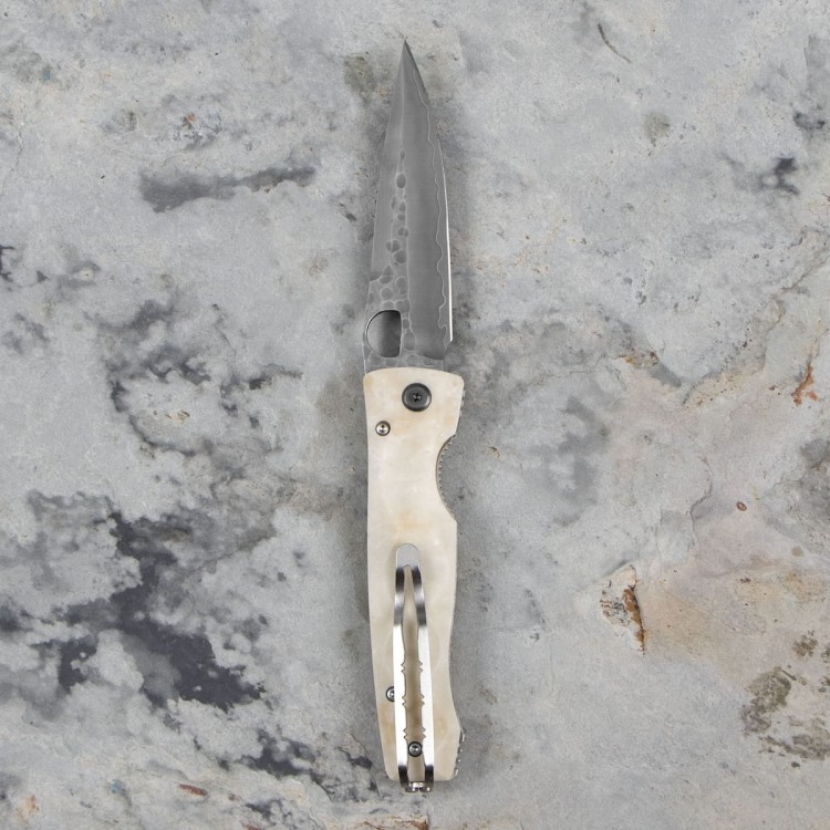 Mcusta Elite Corian Damascus Japoński Nóż Składany 9cm