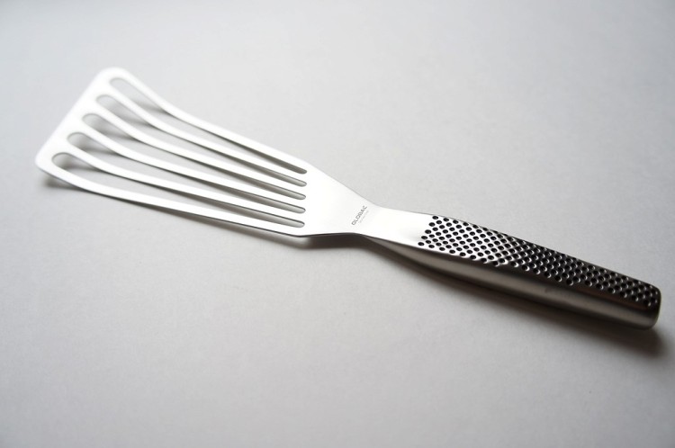 Global Japońska Łopatka Cedzakowa Szeroka Stal Nierdzewna GS-27