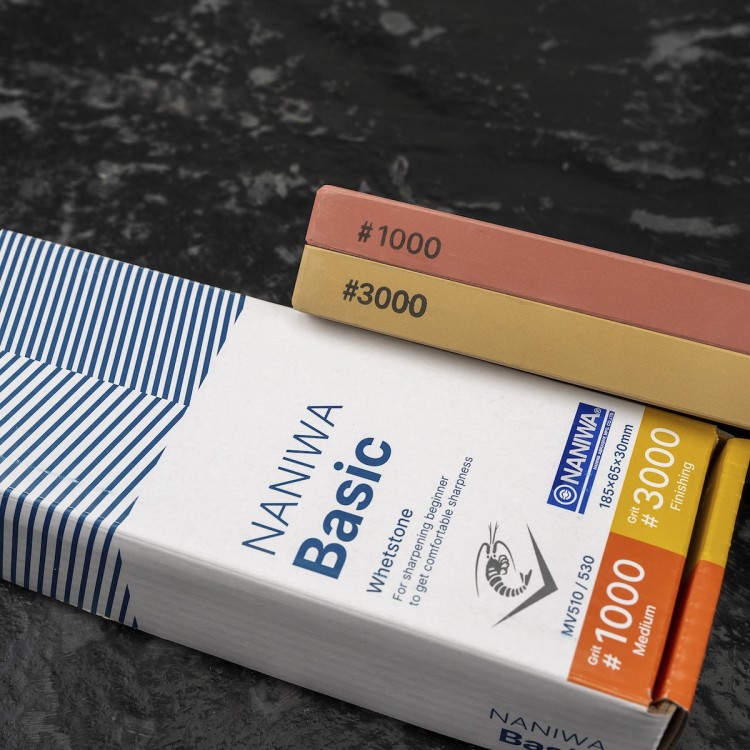 Naniwa Basic Japoński Dwustronny Kamień Do Ostrzenia Noży 1000/3000