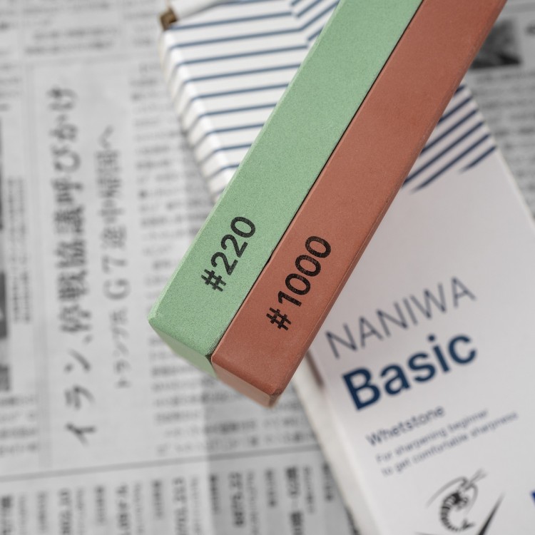 Naniwa Basic Japoński Dwustronny Kamień Do Ostrzenia Noży 220/1000