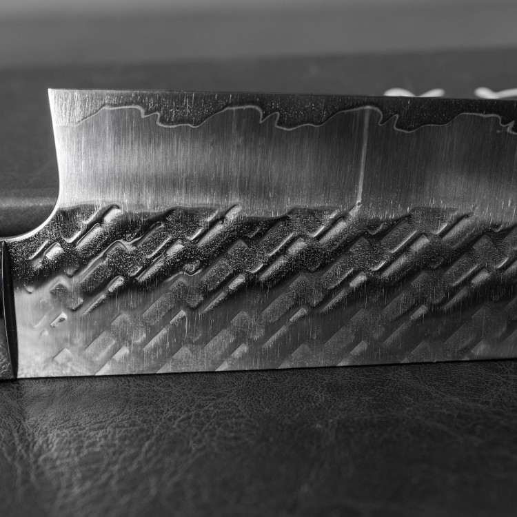 Takeshi Saji STRIX Blue Acrylic Ręcznie Kuty Japoński Ostry Nóż Kuchenny Santoku 18cm