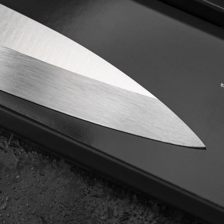 Global Japoński Ostry Nóż Kuchenny Uniwersalny Ząbkowany 11,5cm 56-58 HRC GS-108/SC