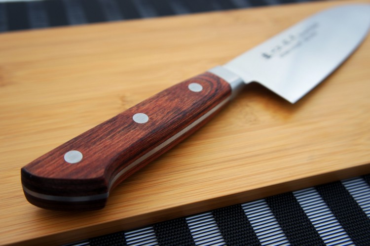 Satake Kotori Japoński Ostry Nóż Kuchenny Santoku Do Warzyw 56-58 HRC 17cm