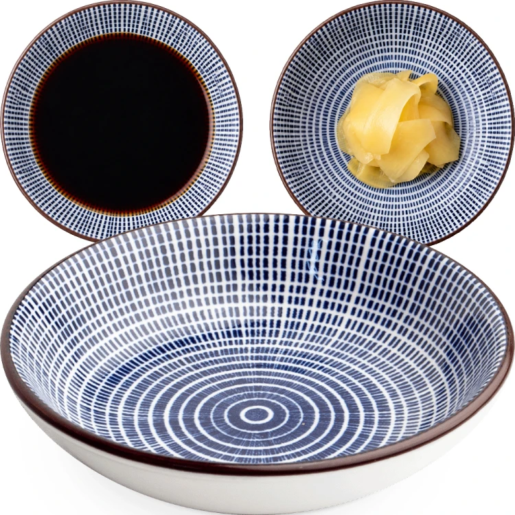 Ceramiczna Okrągła Miseczka Do Sushi Niebiesko Biała TOKUSA Średnica 9,8cm Wysokość 2,5cm EMRO AZIATICA