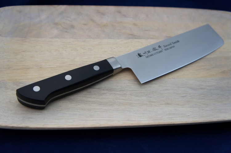 Satake Satoru Japoński Ostry Nóż Tasak Nakiri Do Siekania 56-58 HRC 16cm