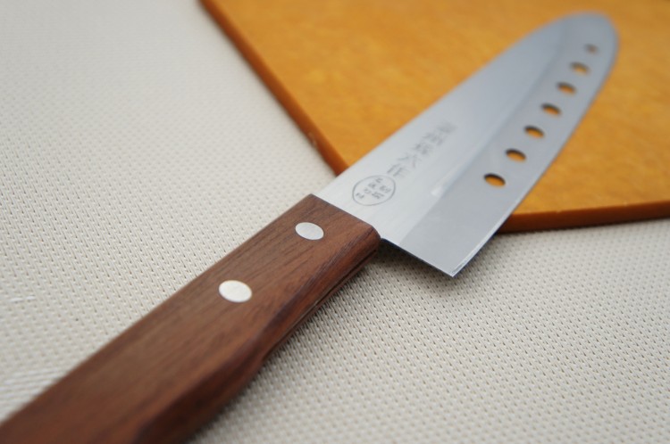 Satake Tomoko 420J2 Japoński Nóż Kuchenny Szefa Kuchni Air Holes 56HRC 18cm