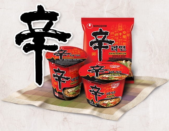 Koreańska Zupka Błyskawiczna Instant Ostra Shin Ramyun Hot 120g NONGSHIM