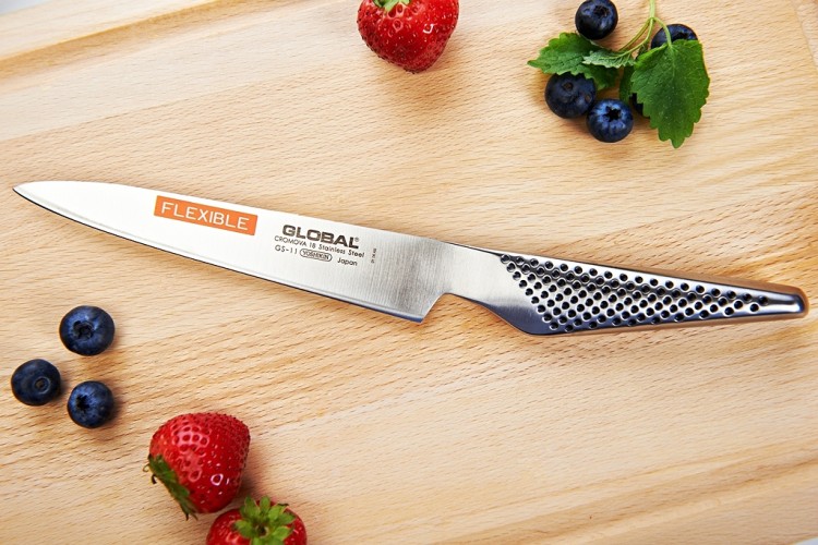Global Japoński Elastyczny Nóż Kuchenny Uniwersalny 56-58 HRC 15cm GS-11