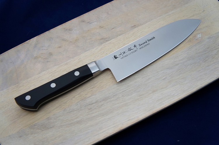 Satake Satoru Japoński Ostry Nóż Kuchenny Santoku Do Warzyw 56-58 HRC 17cm