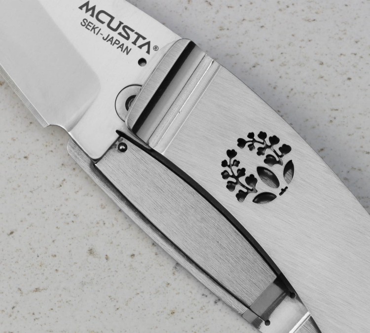 Mcusta Money Klip Fuji AUS8 Japoński Nóż Składany 5cm
