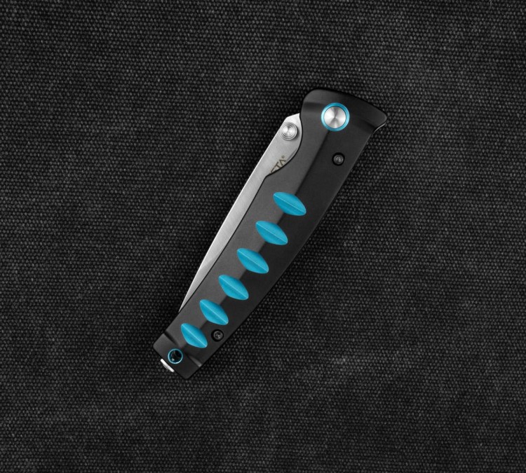 Mcusta Zanmai Katana VG-10 Czarne Aluminium Japoński Nóż Składany 8,3cm