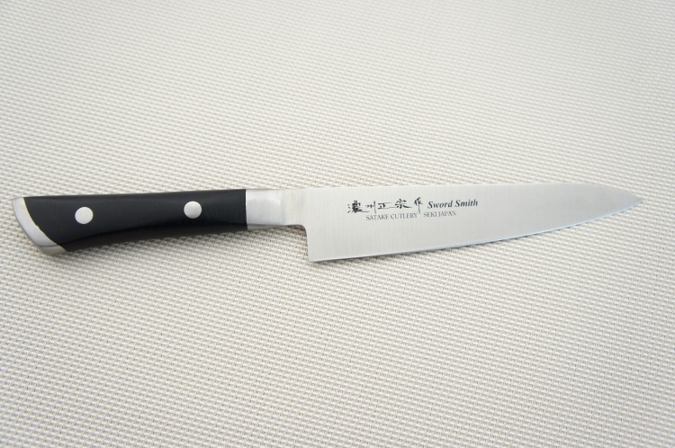 Satake Hiroki Japoński Ostry Nóż Kuchenny Uniwersalny 56 HRC 13,5cm