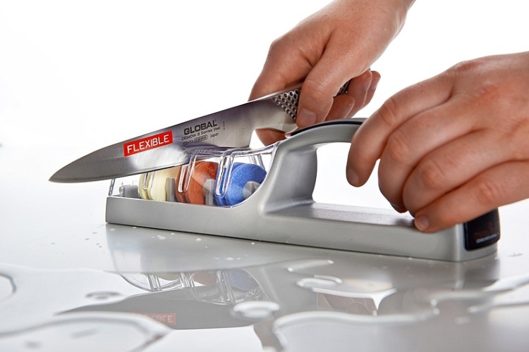 Global MinoSharp Plus 3 Japońska Ceramiczna Ostrzałka Wodna Do Noży 550 Szaro-Czarna 550/GB