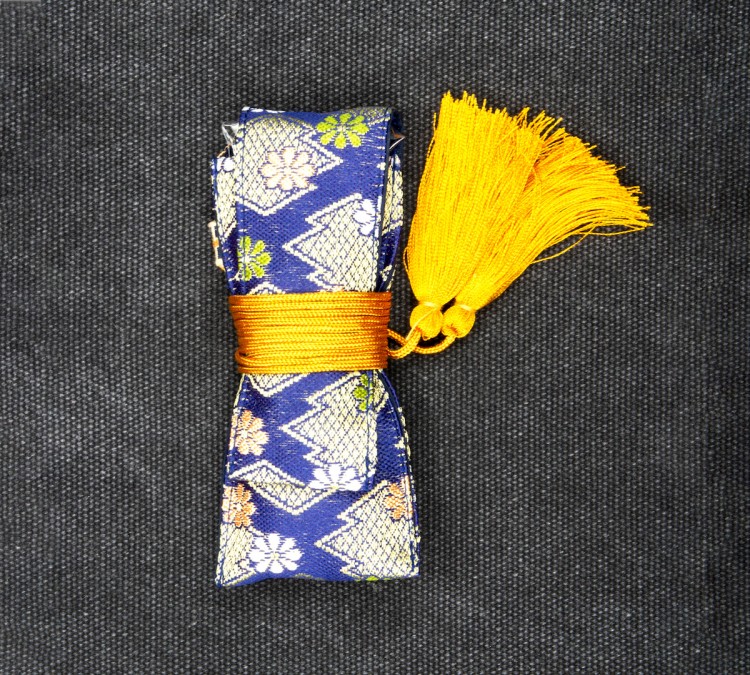 Mcusta Shinra Emotion 2 Iron Wood Damascus Japoński Nóż Składany 6,5cm