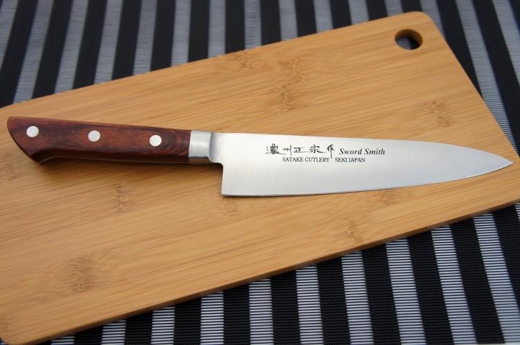 Satake Kotori Japoński Ostry Nóż Kuchenny Szefa Kuchni 56-58 HRC 18cm