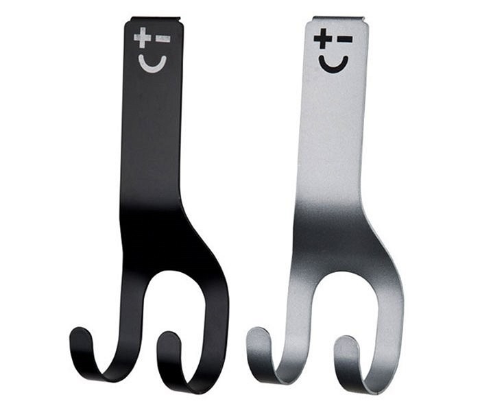 BISBELL Haczyk Na Listwę Podwójny Czarny Metalowy 1 Sztuka