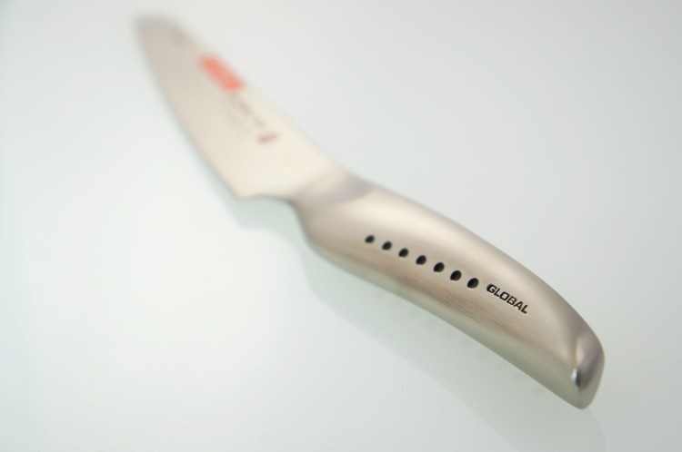 Global SAI Japoński Elastyczny Ostry Nóż Kuchenny Uniwersalny 17cm SAI-M05