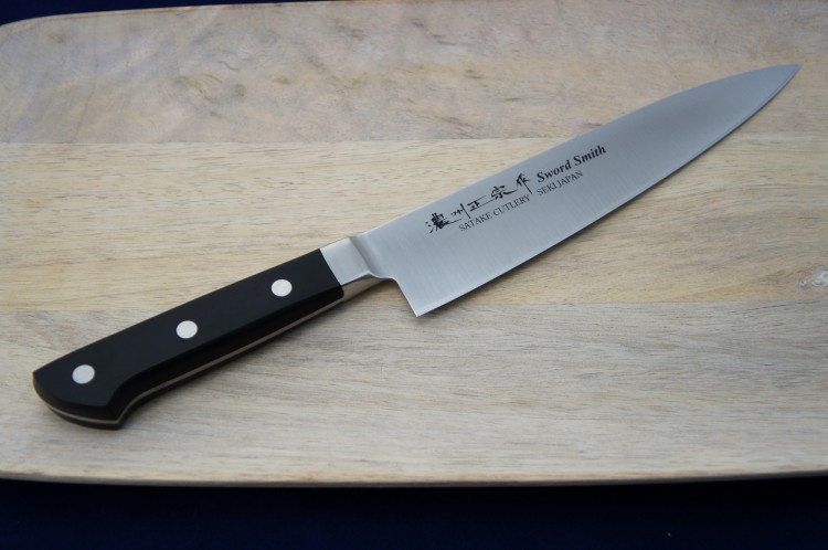 Satake Satoru Japoński Ostry Nóż Kuchenny Szefa Kuchni 56-58 HRC 18cm